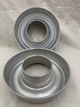 2 Vintage Aluminum Round Cake / Gelatin Ring Mold 9 x 2 1/2&quot; HOLDS 48 OZ... - £21.27 GBP