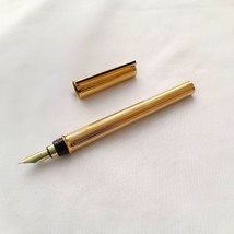 S.T. Dupont Montparnasse Gold Plated Guilloche Fountain Pen with 18kt Gold Nib - £474.02 GBP