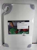 San Jamar Saf-T-Grip Polymer Cutting Board W/Safety Hook White 12" x 18" x 0.5" - $375.64 MXN