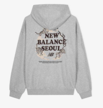 New Balance UNI Seoul Tiger Exclusive Hoodie Tee Unisex Casual Top NBN0F... - $132.21