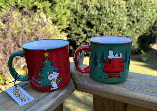 Primary image for Pair Peanuts Snoopy & Woodstock Mugs Cups Large Red Green Doghouse Christmas New