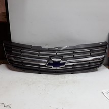 00 01 02 03 04 05 Chevrolet Impala front grille assembly with emblem OEM - £29.95 GBP