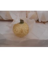 Christmas Candles White with Gold Swirls 7 with tray - $178.70 MXN