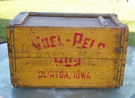 Pre Prohibition Wood Crate Old Style Lager Beer Dr Pepper Voelpel Iowa Bottling - £730.29 GBP