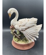 Vintage Swan Figurine - £33.16 GBP