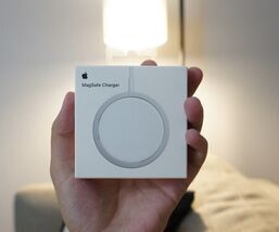 Refub.. Apple IPH 14 13 12 Pr Magsafe Charger Wireless Magnetic Charger - $25.19