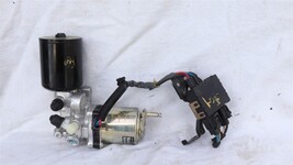 07-17 LS460 LS600h Lexus ABS Brake Booster Pump Motor Accumulator 47070-50020 image 3