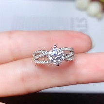 LeeChee Moissanite ring 1CT 6.5mm VVS1 women Engagement and wedding gift lab dia - £61.46 GBP