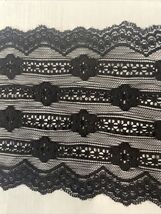 1 yard black stripe embossed scalloped stretch lace trim 6” - €1,09 EUR