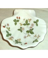 Wedgwood Candy Dish Wild Strawberry Clam Shell Made in England - £23.32 GBP