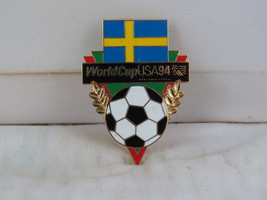 Team Sweden Soccer Pin - 1994 World Cup by Peter David - Flag and Ball - £11.85 GBP