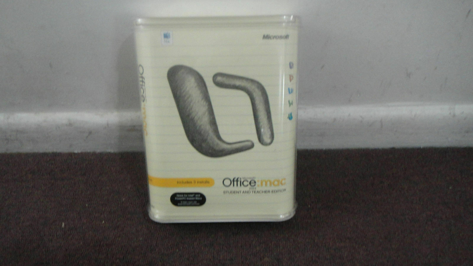 Microsoft Office 2004 Student & Teacher Edition for Mac...LOOK!!!. - $26.83