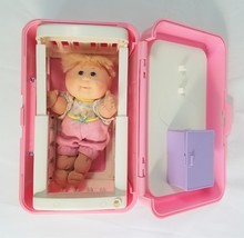 Vintage Cabbage Patch Kids Love n Go Nursery Case &amp; Doll 1995 Cabbage Patch Doll - £7.97 GBP