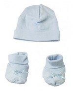 Baby Newborn  Hat And Shoe Set - $11.06