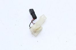 97-04 PORSCHE BOXSTER FRONT LEFT OR RIGHT SIDE SUNVISOR MOUNT PLATE U0229 image 3