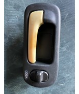 01 02 03 04 05 Honda Civic Front Left Inside Interior Door Handle S5A Sedan - $324.23 MXN