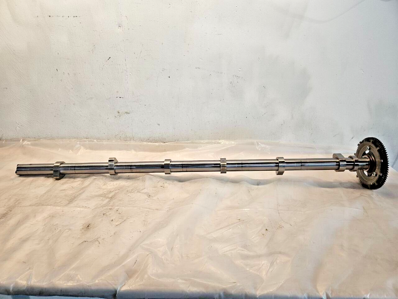 2017 Detroit Diesel DD15 Engine Intake Camshaft 14720501501 OEM - $747.65
