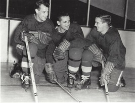 Gordie Howe Abel &amp; Ted Lindsay 8X10 B/W Photo Detroit Red Wings Picture Hockey - £3.69 GBP