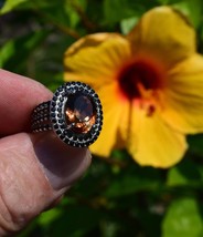 Topaz Ring, Size 6.5. An 8.10 cwt. Topaz. Independent   Master Valued: $970US - £353.04 GBP