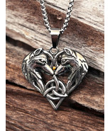 Wolf Heart Pendant with Celtic Knot Design | Unique Celtic Jewelry - €19,73 EUR