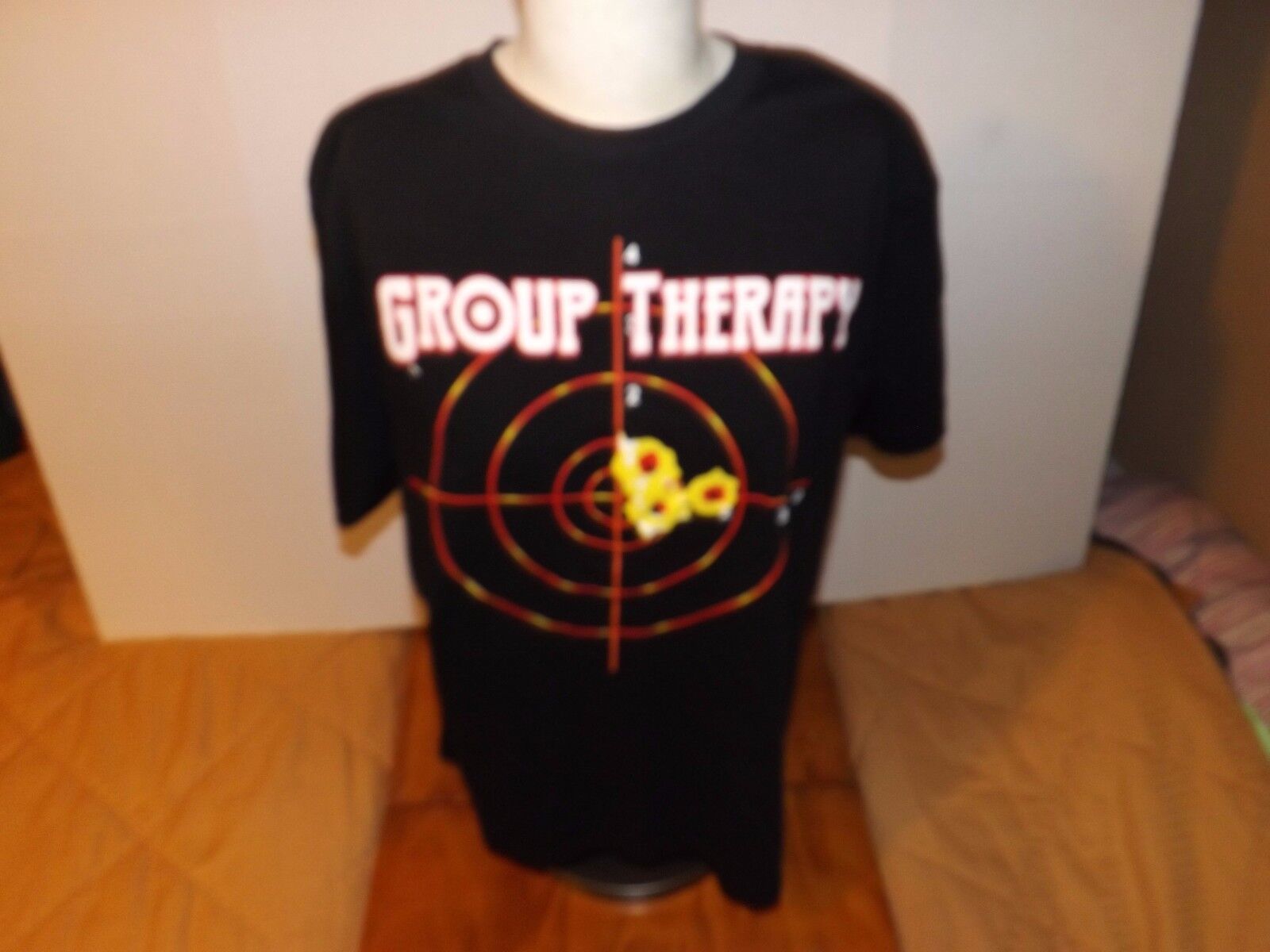 Group Therepy shooting Range Bullseye gun tshirt Black Medium men&#39;s - $7.99