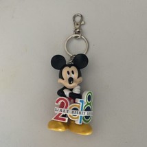 Walt Disney World 2018 Mickey Mouse Figurine Keychain - £5.42 GBP