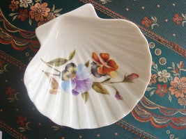 Limoges France shell bon bon dish, gorgeous flowers [88c] - $34.65
