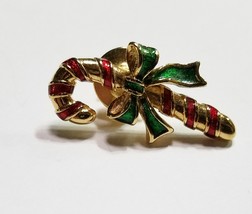 Avon Candy Cane Lapel Pin ~ Gold Tone With Red Stripes And Green Bow - £3.96 GBP