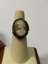Vintage 800 Silver Shell Cameo Ring Size 6 Left Facing Filligree - $42.06