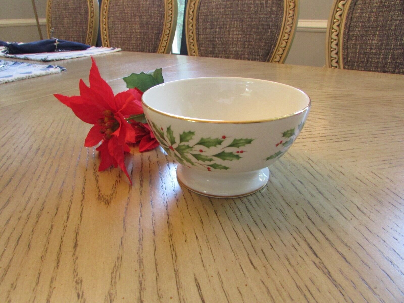 Lenox Dimension Collection Holiday Footed Bowl 5.25&quot;w New Holly Berry - $15.79