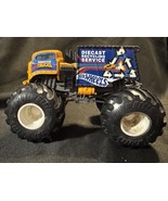 Hot Wheels Monster Trucks Diecast Recycling Service 1:24 GBV27 (2018 Mat... - $16.95