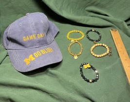 Stacked Stretch Bead Bracelets 4 Sports Themed+1 w/ Chain+Game Day Hat-Michigan - $9.97