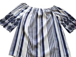 Song of Style Size M Stripe Embroidered Top Womens Navy White Scalloped ... - $25.73