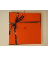 Hermes scarf box with ribbon and tissue gift quality empty orange - $707.38 MXN