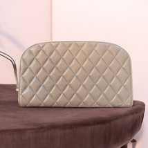 NWOT Hobo International Cole Taupe Quilted Large Leather Clutch Zip - $49.61