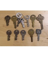 Lot Vtg  19 Random Vintage Keys - $13.52 CAD