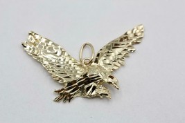 Fine 10K Yellow Gold Diamond Cut Flying Eagle Bird Pendant Charm 3.3 Grams - £168.69 GBP