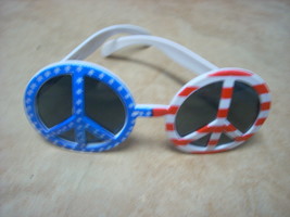 plastic sunglasses red white blue peace signs nwot - $10.00