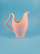 &#39;RED WING&#39; MAUVE COLOR &#39;DRIFTWOOD&#39; PATTERN PITCHER by CAPISTRANO POTTERY - $465.08 MXN
