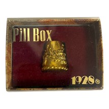 Vintage 1928 Gold-Tone Decorative Thimble – Floral Design – Original Box - $391.32 MXN