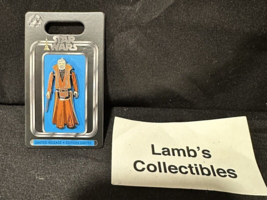 Disney Parks Obi Wan Kenobi Action Figure Pin Star Wars Limited Release 2022 - £14.60 GBP