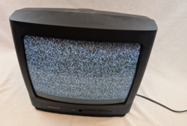 Vintage Magnavox MT1331B101 13&quot; CRT Tube Television Gaming TV Works No R... - $69.04 CAD
