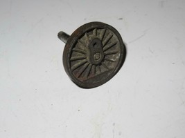 Lionel Part - Blind Steam Loco WHEEL- 1 1/4&quot; W/AXLE- Good - H38 - £1.48 GBP