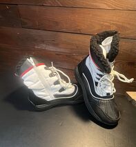 Lauren Weatherproof Winter Survivor Boots Women’s 6M - $35.38