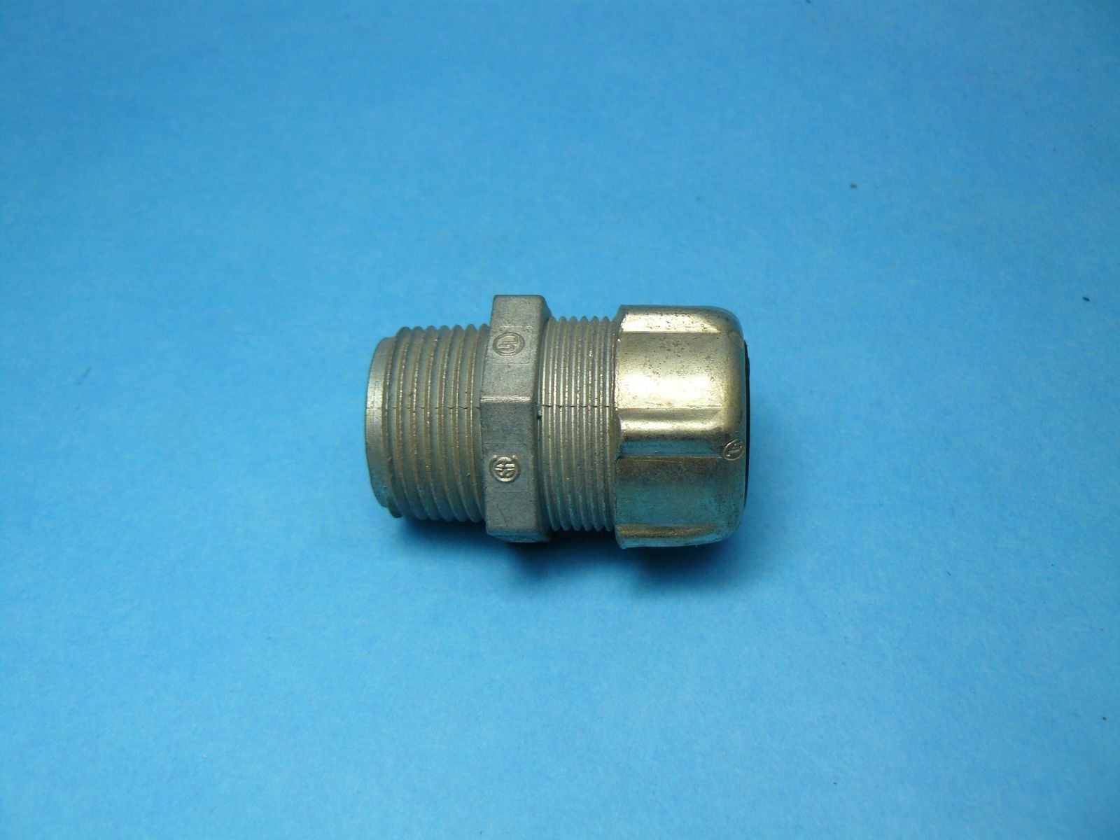 Thomas &amp; Betts T&amp;B 2530 Liquidtight Cord Strain Relief Straight 3/4 x 0.... - $2.99