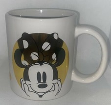 Walt Disney Minnie Mouse large 20 Oz Coffee Mug - By Galerie - White &amp; G... - £10.77 GBP