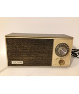 Vintage G. E. General Electric Dual Speakers Wood Grain AM Radio - £23.05 GBP