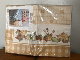 Vintage Ferpil Home Textiles Tablecloth Fruit Beige Checkered 78”x62” Fa... - $269.74 MXN