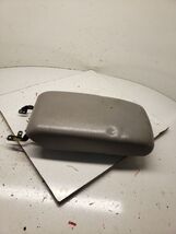 CAMRY     2006 Armrest 1121150 - $1,066.29 MXN