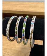 Vintage Cloisoone Enamel Bangle bracelet, Flora Pattern Lovely and Elega... - $924.40 MXN